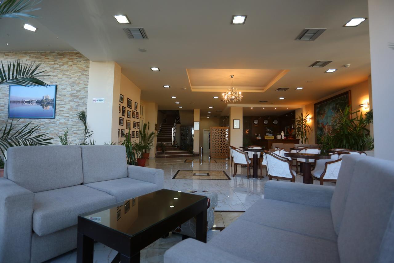 Perla Hotel Pogradec Kültér fotó