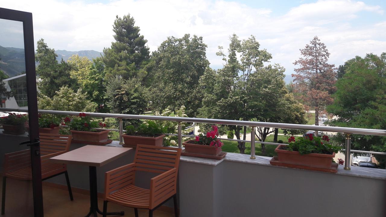 Perla Hotel Pogradec Kültér fotó