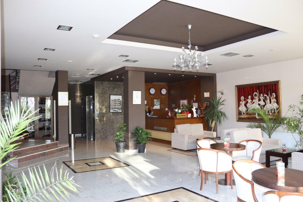 Perla Hotel Pogradec Kültér fotó